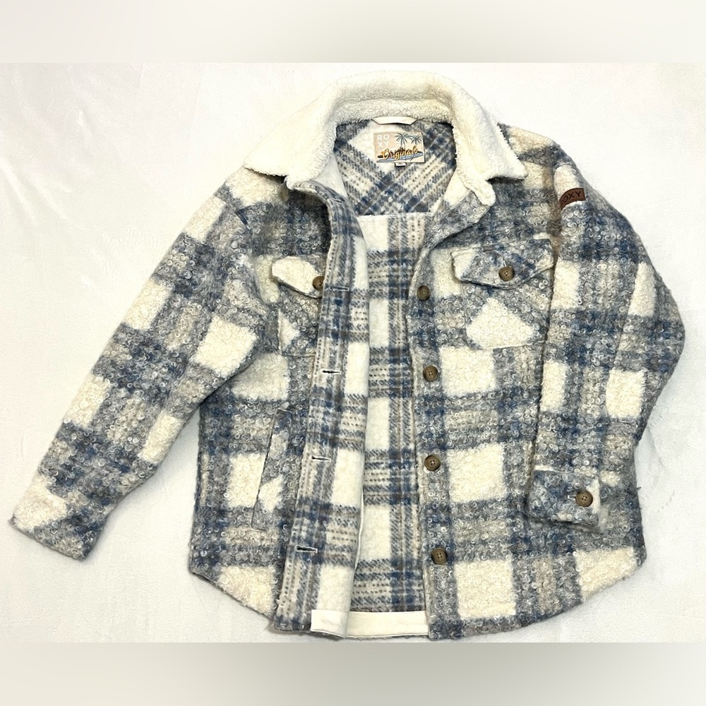 Roxy Originals Blue and Cream Plaid Button Up  Jacket w Sherpa Collar
